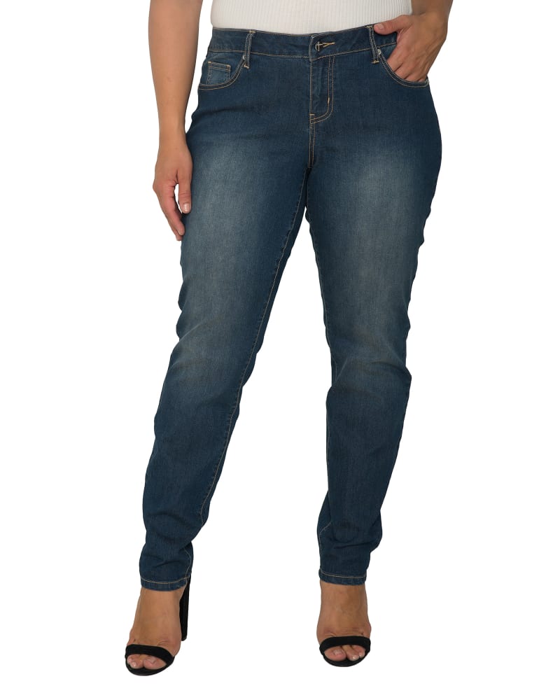 Front of a model wearing a size 14 Gianna Skinny Jeans in 2886 Wash by Standards & Practices. | dia_product_style_image_id:276167